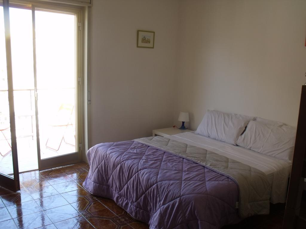 A Tre Passi Dal Centro Hotel Palermo Luaran gambar