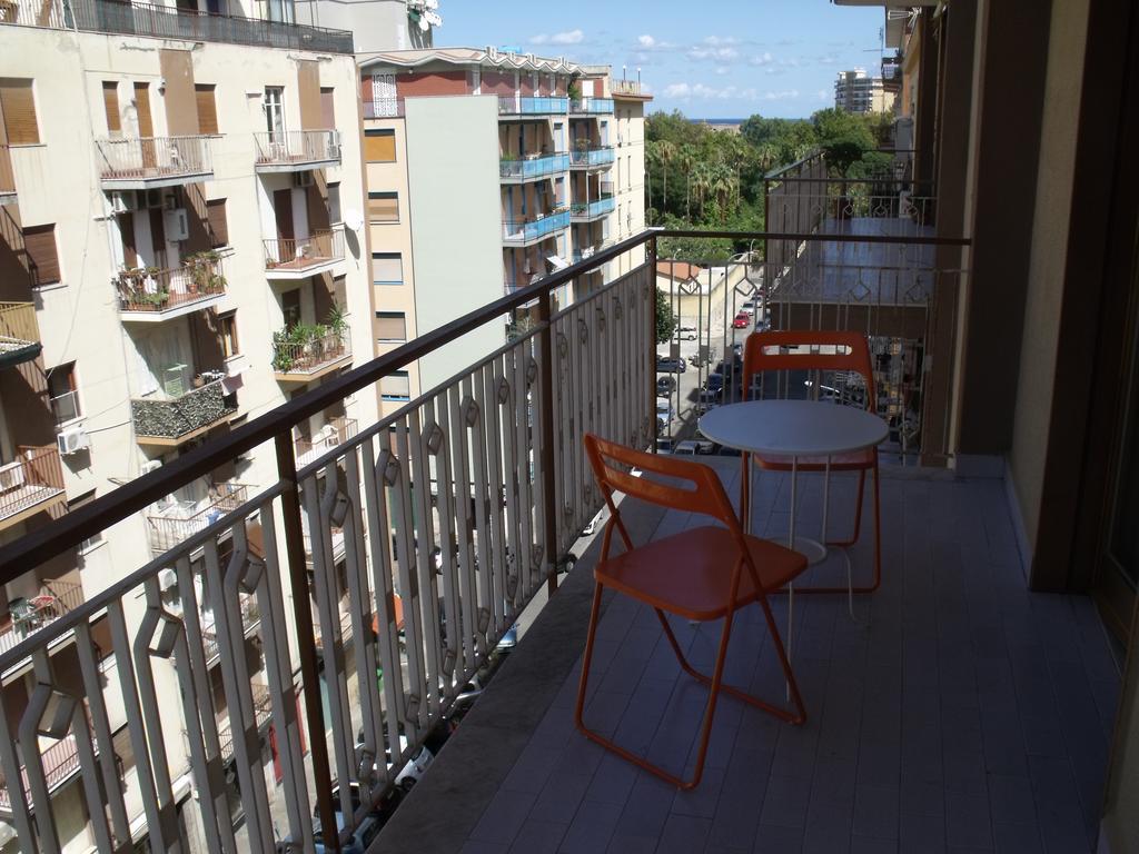 A Tre Passi Dal Centro Hotel Palermo Luaran gambar