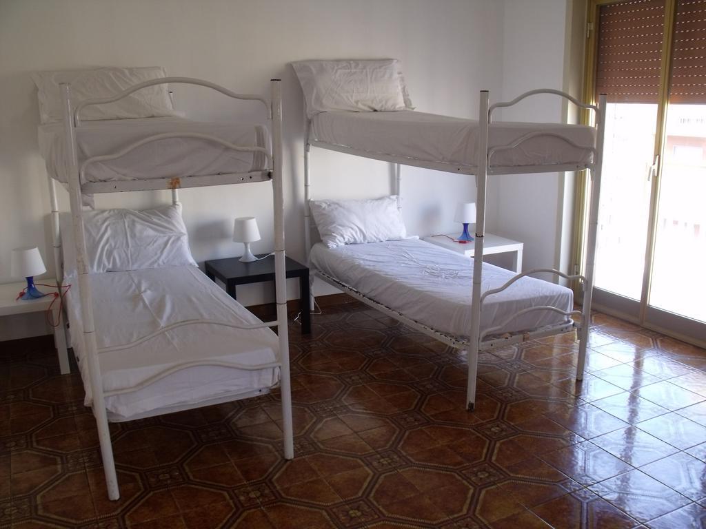 A Tre Passi Dal Centro Hotel Palermo Luaran gambar