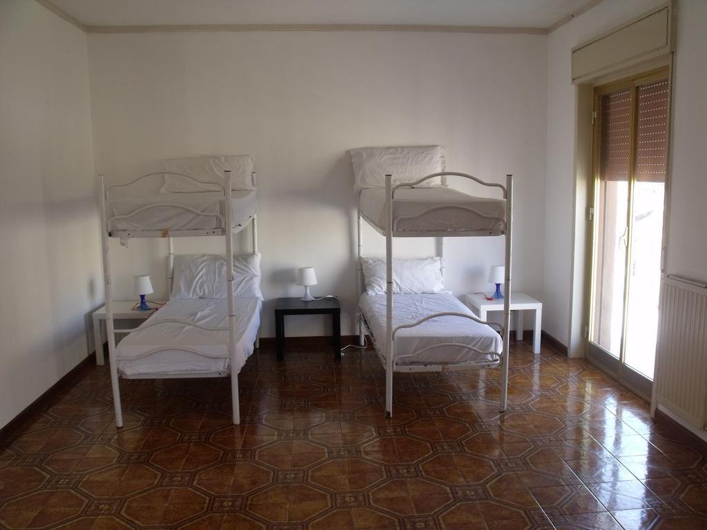 A Tre Passi Dal Centro Hotel Palermo Luaran gambar